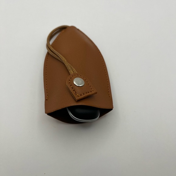 98-HTT New PU Leather Keychain Organizer Snap Close & Four Color Choices - Picture 7 of 12